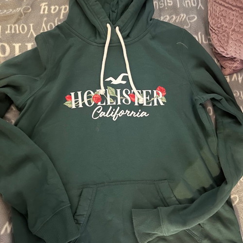 Hollister hoodie like new, size small