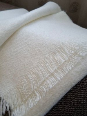 White scarf new, soft 1.40×0.26