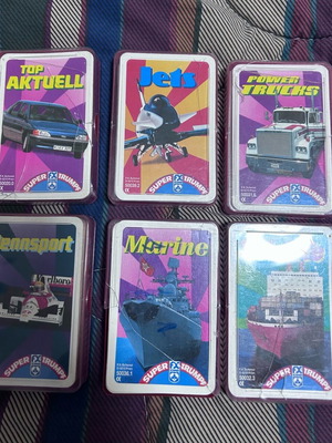 Top Trumps cards used, 32-card collection with cars and ships