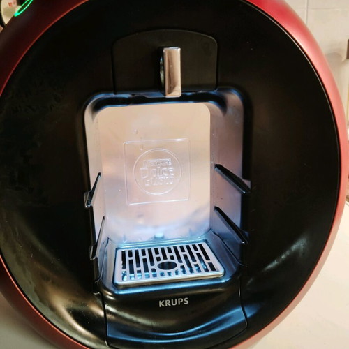 Krups Dolce Gusto Espresso Cappuccino Machine like new with capsules