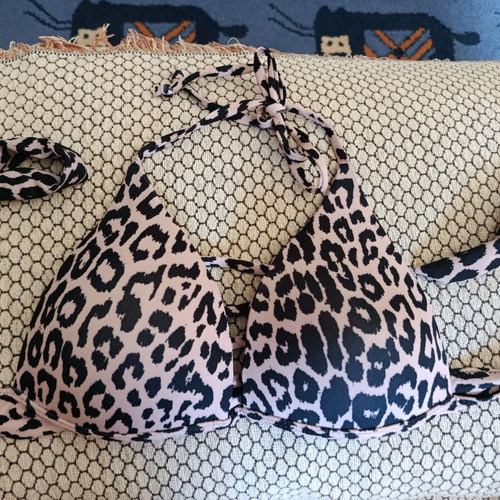 Leopard print swimsuit S-M like new with cut bottom and good chest lining