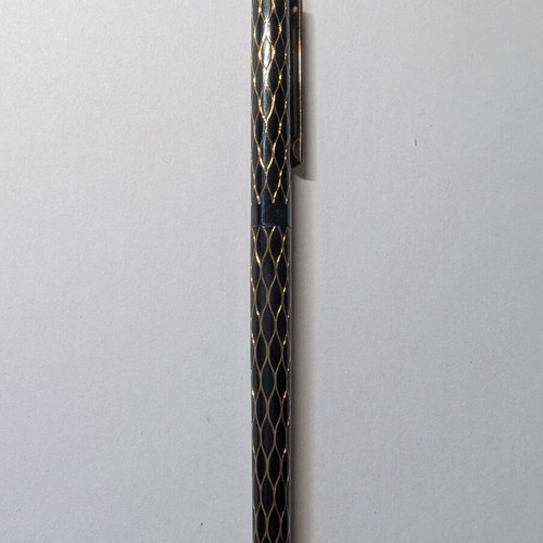 Sheaffer Targa Slimline 679s fountain pen used, black and gold