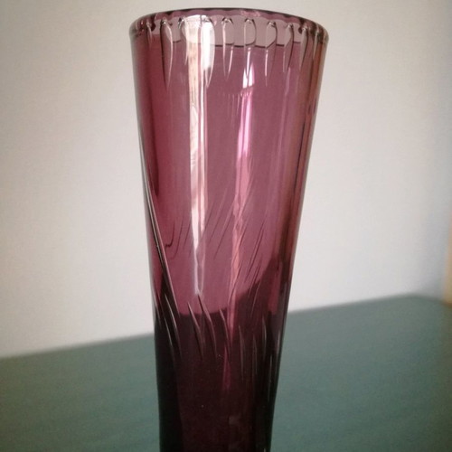Vases used, two colored with gift purple vase with embossed design