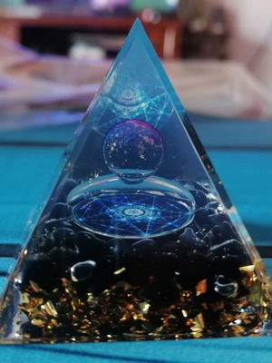 Orgonite pyramid with obsidian and gold leaves new