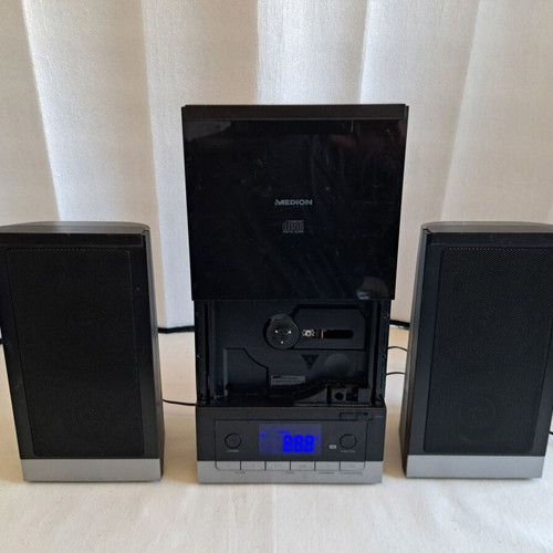 Medion MD 43198 micro audio system used with 6W speakers