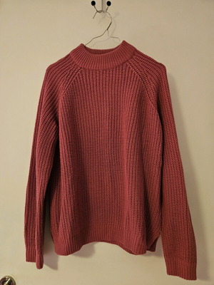 Vero Moda fuchsia sweater like new, size M