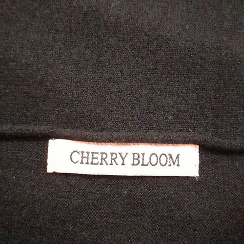 Μαύρο γυναικείο μπλούζοφόρεμα Cherry Bloom με καλλιτεχνικό σχέδιο και στρας