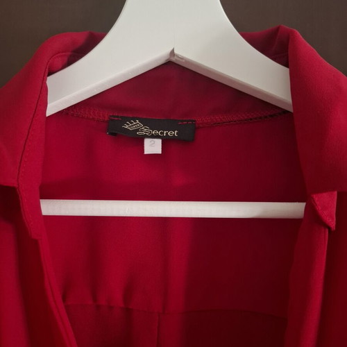 Secret red blouse size M like new