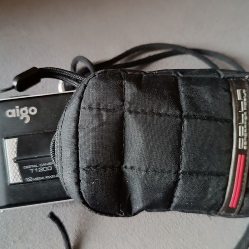 Aigo DC-T1200 12MP digital camera used