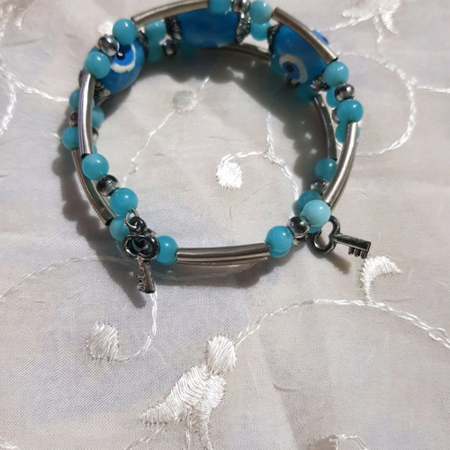 Bracelet with evil eye beads