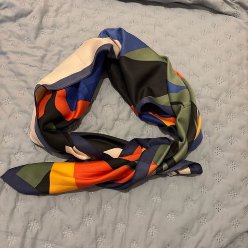 Scarf like new, multicolored