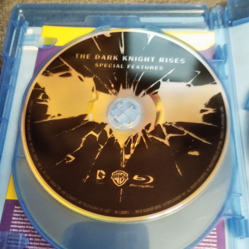 The Dark Knight Rises 3-Disc Special Edition Combo Pack Blu-ray and DVD like new