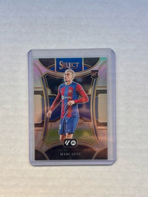 Картичка Panini Select LaLiga Barcelona Marc Guiu Silver Prizm Rookie 2023-24 нова