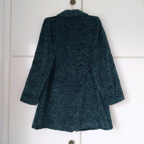 Bouclé coat green cypress XXL like new, oversized luxury half coat