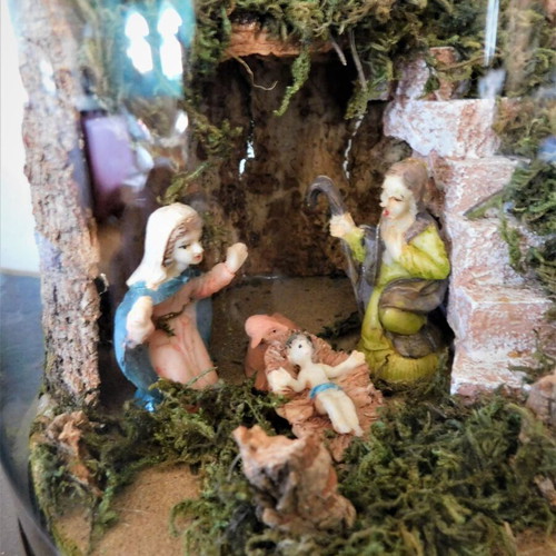 Nativity scene used with domed glass cover Christmas decoration