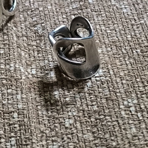 Silver 925 Chevalier Ring like new with open shank