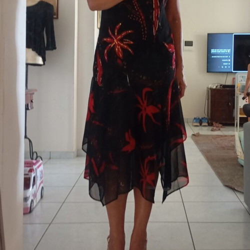 Vintage women's dress size L with embroidered beads, black and red