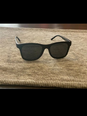 White Shark sunglasses new, black polarized lenses unisex