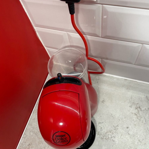 Nescafé Dolce Gusto Piccolo XS Pod Capsule Coffee Machine EDG210.R like new