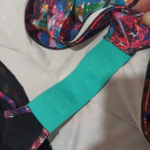 USA Pro sports top XL like new, multicolor
