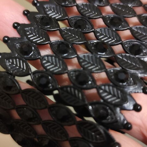 Metal black elastic bracelet like new