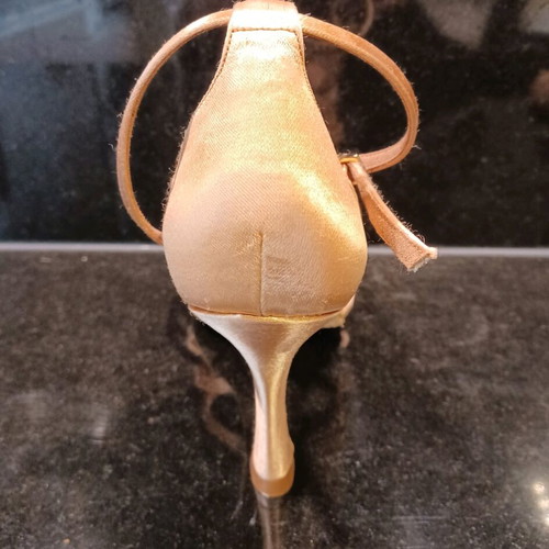 Латински танцови обувки RUMMOS употребявани, златист champagnize, номер No. 34/5