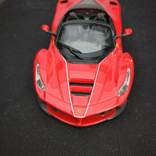 Bburago Ferrari LaFerrari 1/24 model car