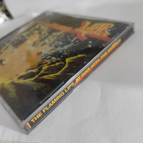 The Flaming Lips At War With The Mystics CD like new, rock