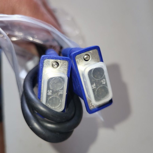 VGA cable 2 meters new, male to male