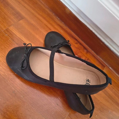 H&M Ballerina Shoes Size 34 Like New Black