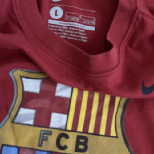 Barcelona Nike short-sleeve shirt size 12-13 years old like new, red