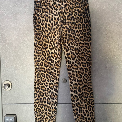 Zara women's leopard pants XS like new, fitted with zipper