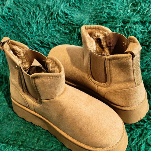 Camel suede fur-lined ankle boots new