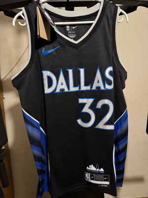 Dallas Mavericks Nike 2025-26 City Edition Cooper Flagg Jersey Small new