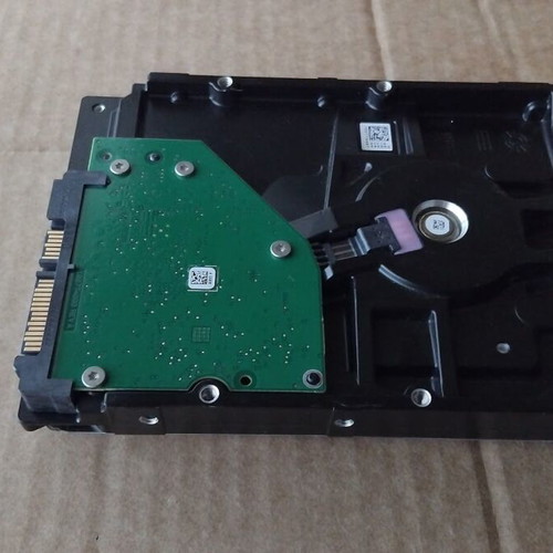 Seagate Barracuda Desktop HDD ST1000DM003 1TB SATA 6.0Gb/s like new