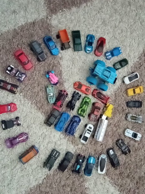 Hot Wheels toy cars like new, set