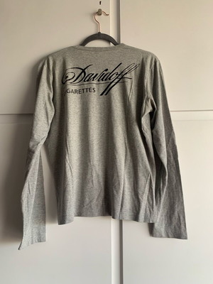 Davidoff Cigarettes γκρι μακρυμάνικη μπλούζα μέγεθος M μεταχειρισμένη