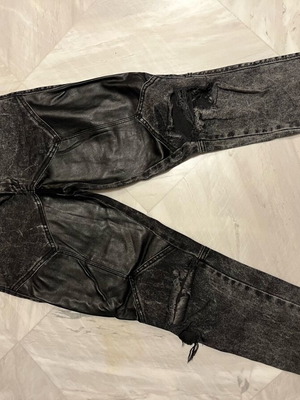 Nadia Rapti & Salt pepper jeans