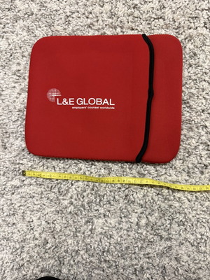 Laptop and tablet sleeve neoprene case L&E Global like new, red