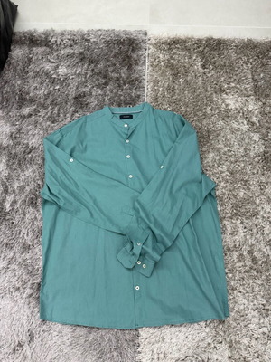 Linen shirts like new, Double brand, size 4XL, white, set of two