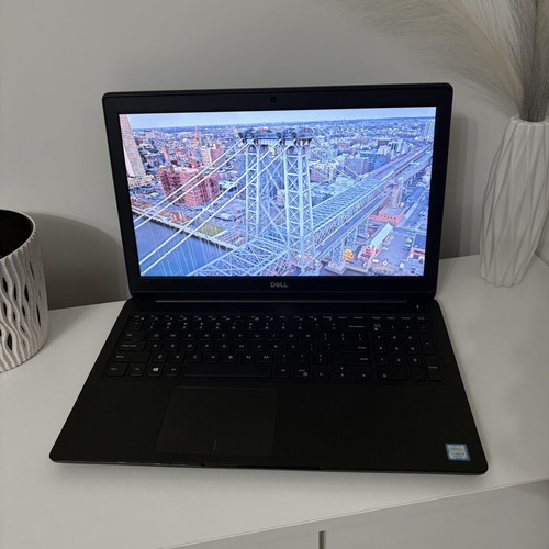 Dell Latitude 3500 φορητός υπολογιστής, i5-8265U, 16GB RAM, 256GB SSD + 500GB HDD, Windows 11, Office 2024