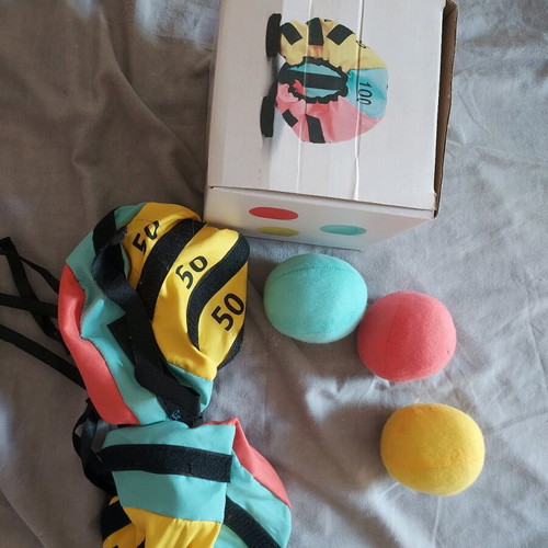 Dumpap Pinhead like new, 3 balls and 2 caps