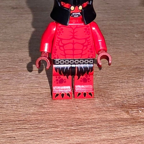 LEGO Nexo Knights The Lava Slinger set like new