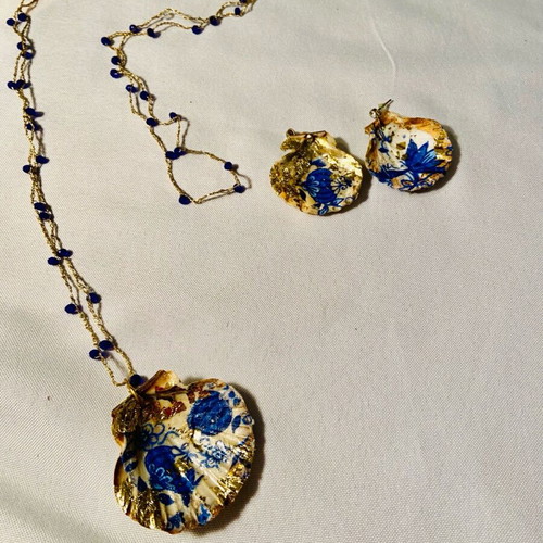 Jewelry set handmade earrings with shell and gold leaf necklace with braided gold thread new