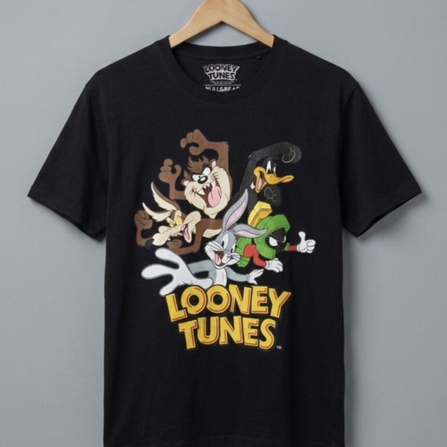 Pull&Bear Looney Tunes t-shirt medium, like new