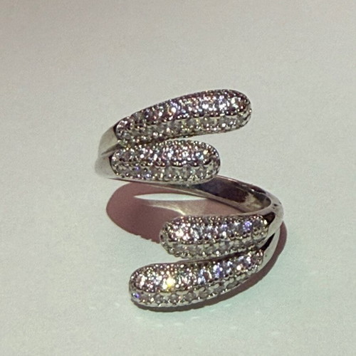 Vintage platinum plated ring with white zircon, adjustable size, like new