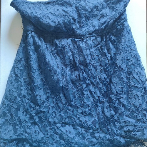 Women's strapless blouse with lace blue like new