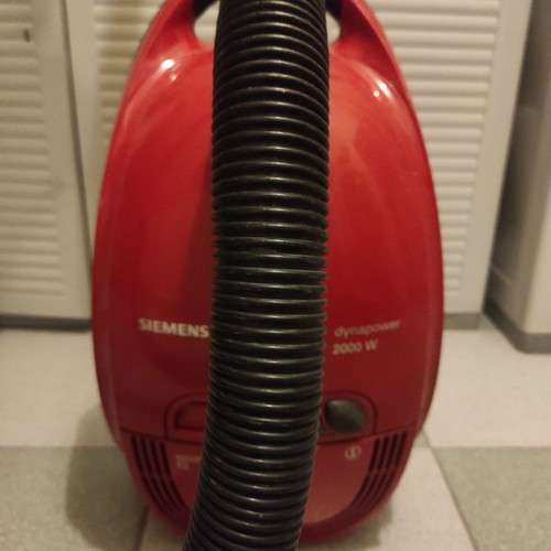 Siemens vacuum cleaner like new, 2000 watt powerful suction
