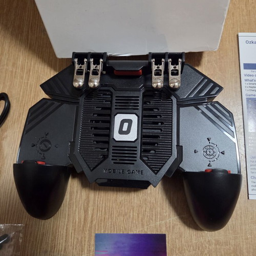 Ozkak AK77 Mobile Gamepad with Cooling Fan new