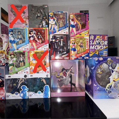 Sailor Moon figures and statues like new
